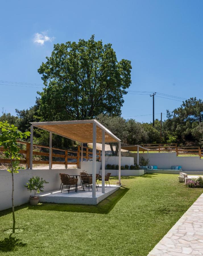 Dionysus Apartments & Suites Ierissos Exterior foto